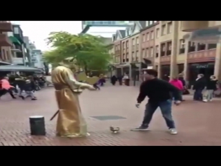 statue dab